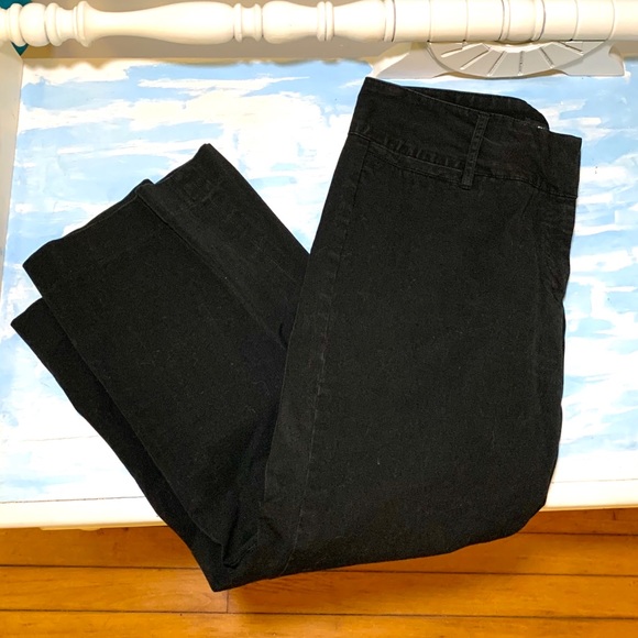 Express Stretch 11/12 Short Jeans - Picture 3 of 5